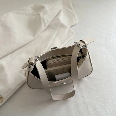 Bolso de Axila Minimalista de Media Luna para Mujer Cuero PU Vintage Bolso de Hombro Con Correa Ajustable Hebilla de Plata