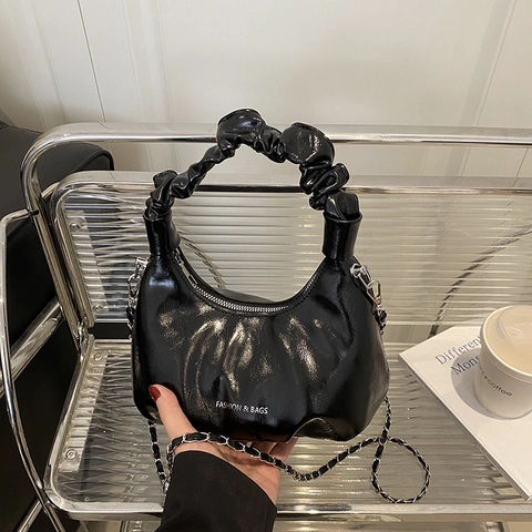 Bolso Bandolera Mujer Cuero PU Brillante Asa Plisada Bolso De Mano Con Correa Cadena Colgante Lazo Perla Artificial Corazón Chic