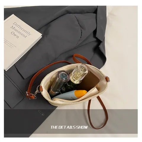 Straw Woven Crossbody Bucket Bag Striped Summer Beach Vacation Purse With PU Leather Strap Zip Closure Retro Style Women