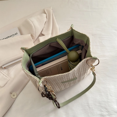 Grand Sac Fourre-Tout Tissé En Paille Femmes Vacances D'Été Sac À Épaule Avec Poignée À Chaîne Et Garniture En Cuir Mode