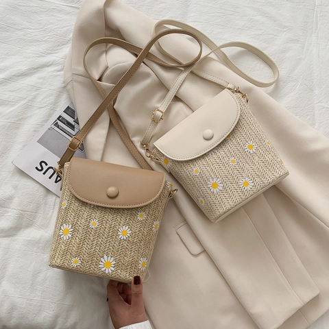 Stroh Umhängetasche Für Damen Gänseblümchen Stickerei Kleine Eimer Schultertasche Sommer Strand PU Leder Klappe