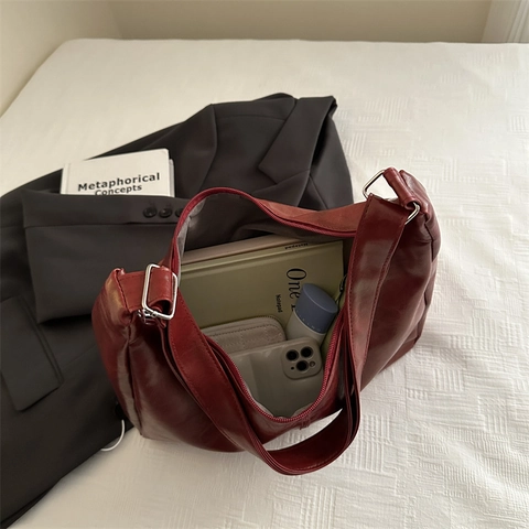 Women Vintage Hobo Bag Large Capacity Glossy PU Leather Shoulder Bag Retro Half Moon Underarm Bag Commuter Handbag