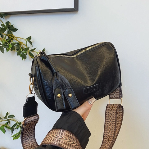 Vintage PU Leather Boston Bag For Women Retro Solid Color Pillow Shoulder Bag With Geometric Patterned Wide Strap Small Crossbody Handbag