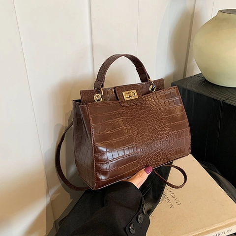 Women Crocodile Pattern Handbag PU Leather Retro Crossbody Bag Golden Twist Lock Fashion Commuting Shoulder Purse