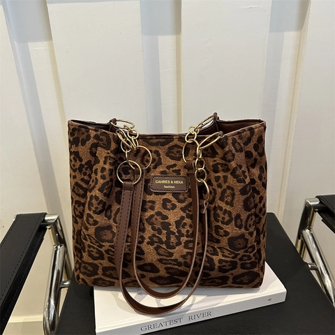 Sac À Main Léopard À La Mode Grande Capacité Sac À Épaule En Nylon Pour Femmes Avec Chaîne En Métal Et Poignée En Cuir Style Urbain