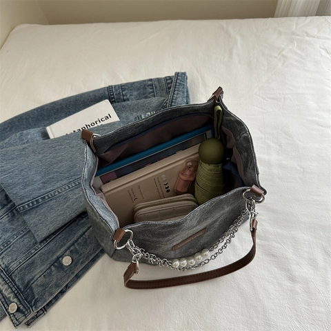 Vintage Denim Texture PU Leather Tote Bag Large Capacity Women Shoulder Handbag With Artificial Pearl Metal Chain Decor Commuter School