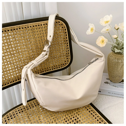 Women Minimalist Crescent Hobo Bag Soft PU Leather Adjustable Strap Underarm Shoulder Crossbody Purse Casual Daily Top Handle Bag