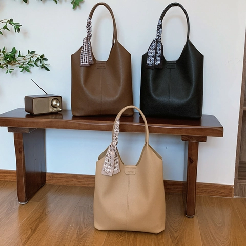 Damen Große Kapazität Tote Bag PU Leder Litchi Muster Minimalistische Vintage Schultertasche Mit Dekorativem Satinnschal