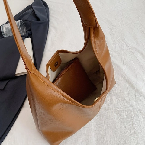 Retro Large Capacity PU Leather Hobo Bag And Matching Pouch For Women Commuter Minimalist Style Handbag