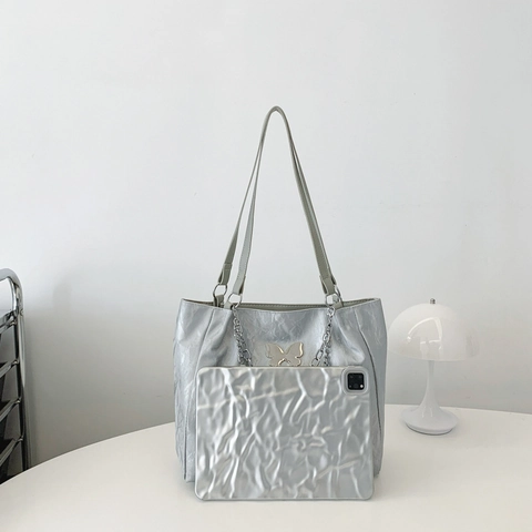 Bolso Tote Mujer Metálico PU Cuero Arrugado Gran Capacidad Bolso De Hombro Con Mariposa Cadena Metal Perla Artificial Decoración Y2K