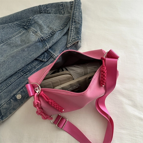 Women Nylon Crossbody Bag Solid Color Casual Shoulder Bag With Decorative Chain And Braided Zipper Pull Large Capacity