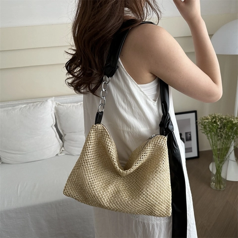Bolso Tote de Paja Tejida Calada para Mujer Gran Capacidad Bolso de Hombro de Playa Con Correa de PU Con Nudo y Cadena