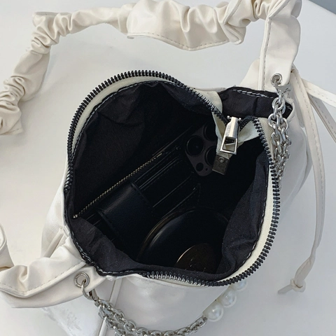 Women PU Leather Hobo Bag Pleated Scrunchie Handle Artificial Pearl Metal Bow Chain Underarm Shoulder Bag Sweet Cool Y2K Style