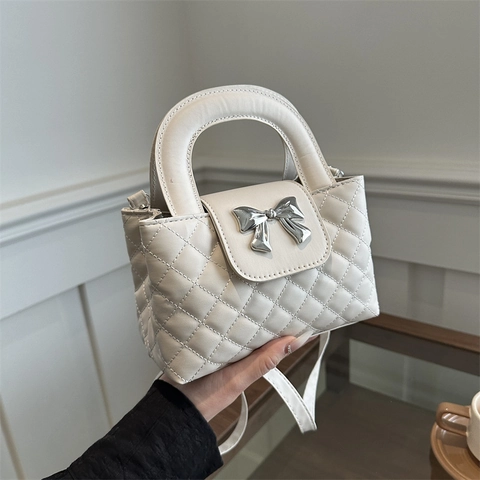 Women Quilted Handbag PU Leather Rhombus Texture Metal Bow Decoration Fashion Shoulder Crossbody Bag Elegant Mini Purse
