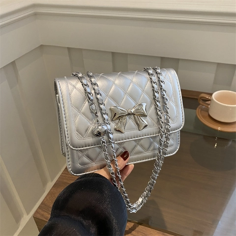 Borsa A Tracolla Trapuntata Da Donna In Pelle PU Decorazione Fiocco In Metallo Catena Regolabile Piccola Borsa Quadrata