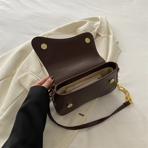 Minimalistische Dames Schoudertas PU Leer Gouden Ketting Decoratie Flap Baguette Okseltas Handtas