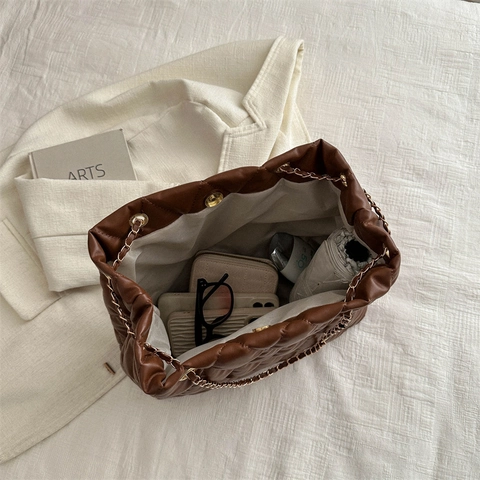 Große Gesteppte Damen Eimer Tasche PU-Leder Rautenmuster Schultertasche Metallkette Casual Pendler Mode