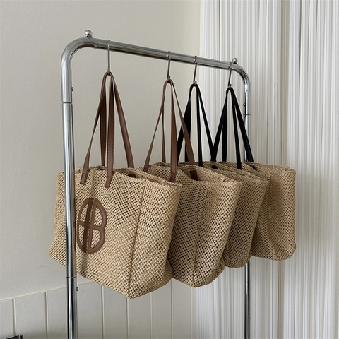 Bolso Tote De Paja Tejida Gran Capacidad Bolso De Hombro Color Contrastado Parche De Logo Redondo Verano Playa Para Mujeres