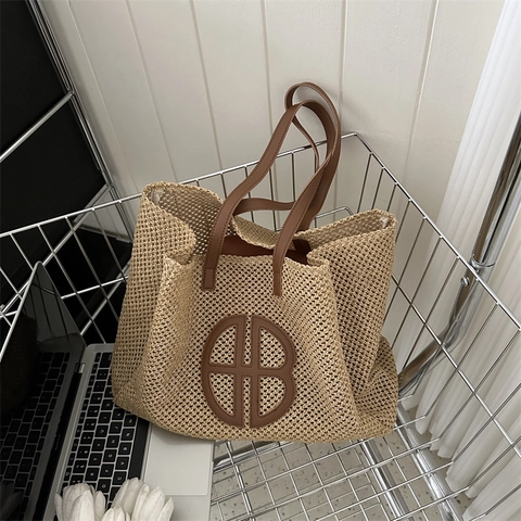 Bolso Tote De Paja Tejida Gran Capacidad Bolso De Hombro Color Contrastado Parche De Logo Redondo Verano Playa Para Mujeres