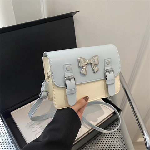 Bolso Bandolera Para Mujer Cuero PU Color Contraste Decoración Lazo Metal Bolso Cuadrado Pequeño Correa Ajustable