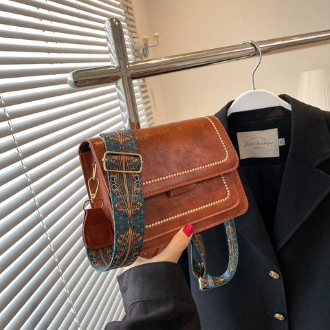 Borsa A Tracolla Donna In Pelle PU Con Tracolla Larga Stile Etnico Piccola Borsa Quadrata Retro Dettagli Borchie Vintage