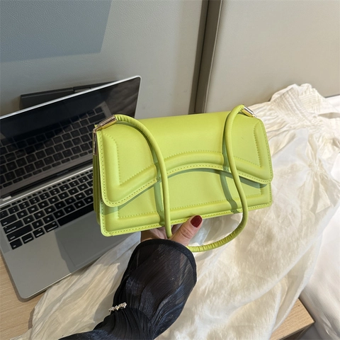 Minimalistische PU Leren Schoudertas Dames Golfstiksels Mode Okseltas Gouden Hardware Kleine Vierkante Tas Dagelijks Gebruik