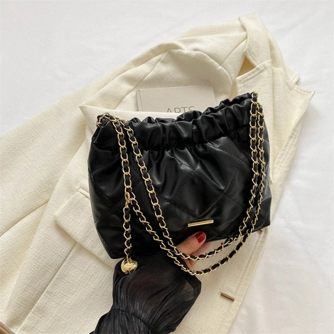 Damen Gesteppte Beuteltasche Rautenmuster PU-Leder Raffung Kettengurt Schultertasche Umhängetasche Trendy