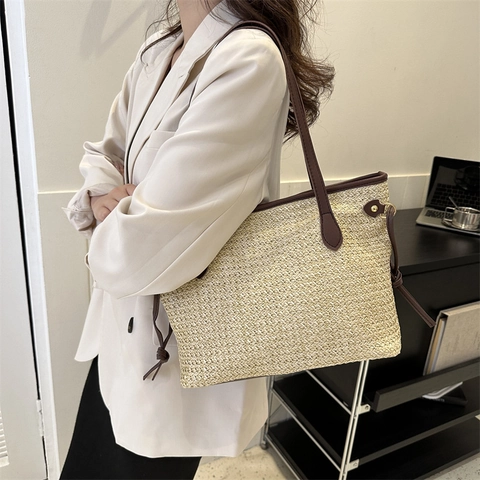 Dames Stro Geweven Tote Bag Grote Capaciteit Schoudertas Zomervakantie Minimalistische Stijl Met PU Leren Riemen En Klinknagels