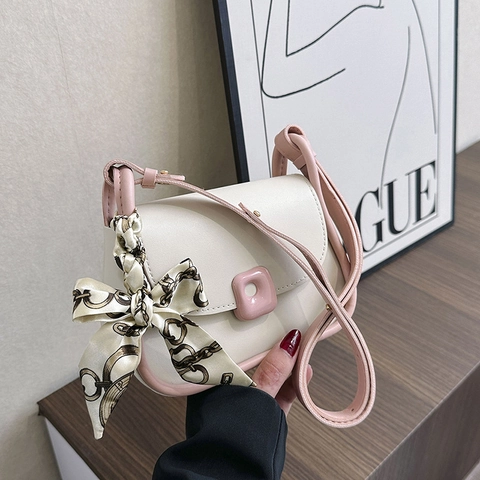 Sac à Bandoulière Carré en Cuir PU pour Femme Avec Décoration de Foulard Élégant Sac à Épaule à Rabat de Couleur Contrastée