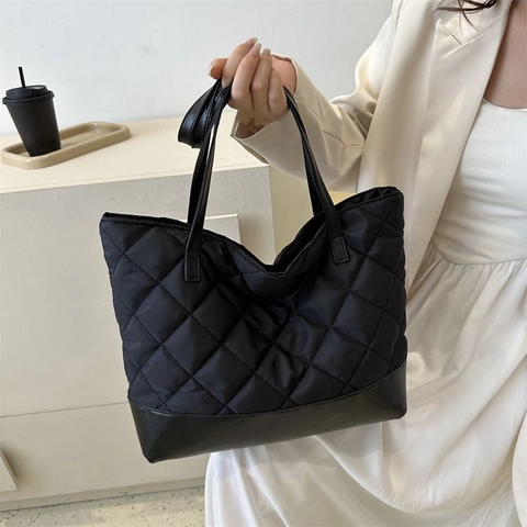 Women Large Capacity Quilted Tote Bag Rhombic Pattern Puffer Shoulder Bag PU Leather Splicing Casual Commute Handbag