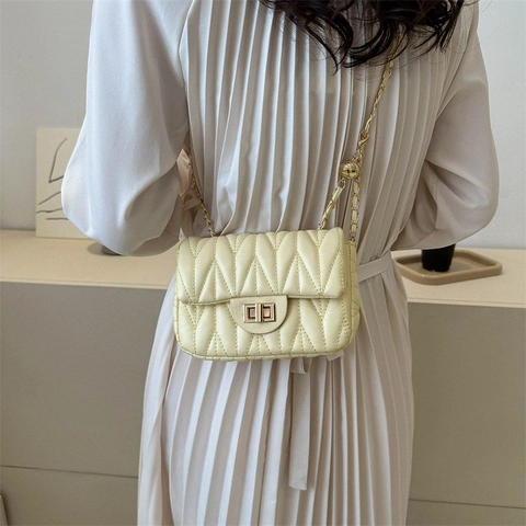 Borsa A Tracolla Trapuntata Chevron Pelle PU Piccola Borsa Quadrata Con Catena A Sfera Dorata Regolabile E Chiusura A Girello