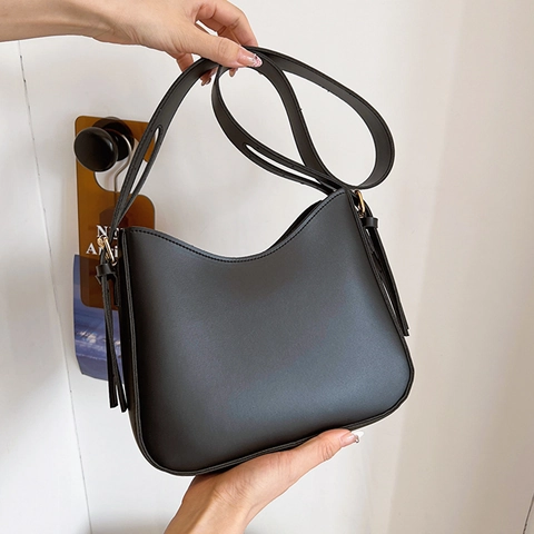 Minimalistische Halve Maan Hobo Tas PU Leer Grote Capaciteit Verstelbare Riem Goud Hardware Schoudertas Dames