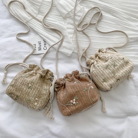 Petit Sac Seau En Paille Avec Broderie Florale Et Cordon De Serrage Sac Bandoulière D'été Style Bohème Femme