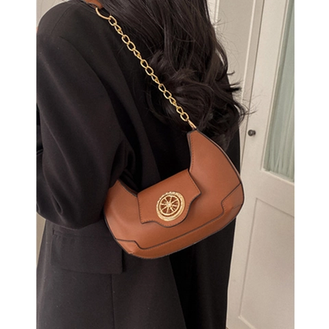 Vintage Crescent Hobo Bag PU Leather Gold Chain Round Decorative Buckle Magnetic Flip Minimalist Shoulder Bag For Women