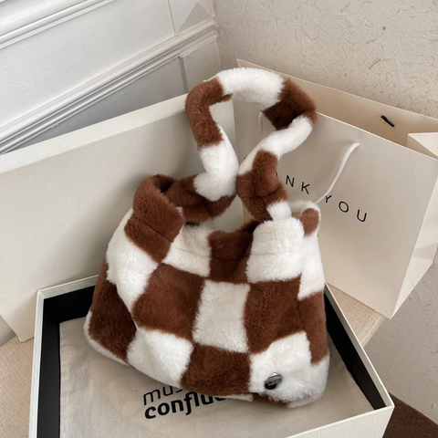 Schachbrett Plüsch Umhängetasche Kunstpelz Weiche Flauschige Tasche Damen Herbst Winter Mode Minimalistisch