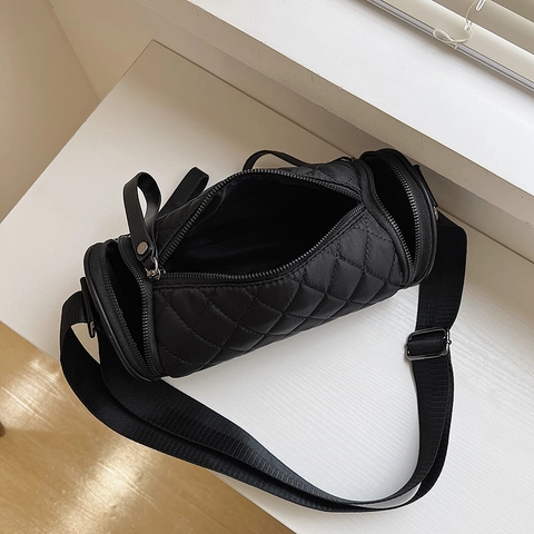 Bolso De Hombro Cilíndrico De Nailon Acolchado Con Patrón De Rombos Bolso Bandolera Con Correa Ancha Ajustable Casual Mujer