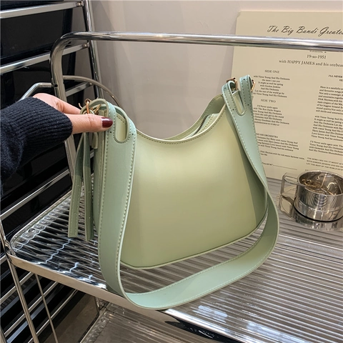 Bolso Hobo Minimalista De Cuero PU Para Mujer Color Sólido Bolso De Hombro Media Luna Con Correa Ajustable Bolso De Axila