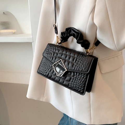 Damen Umhängetasche aus PU-Leder mit Krokodilmuster Kleine Quadratische Handtasche mit Gerafftem Griff und Metallschnalle Mode-Tasche