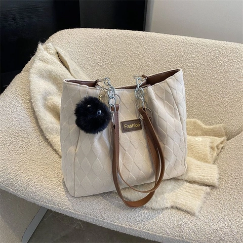 Women Quilted Tote Bag Large Capacity Nylon Shoulder Bag With Chain Strap And Leather Handle Retro Commute Handbag