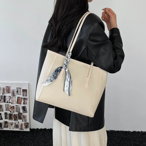 Borsa Tote da Donna in Pelle PU di Grande Capacità Borsa a Tracolla Pendolare di Moda Con Sciarpa di Raso Stampata Borsa a Mano Elegante Minimalista