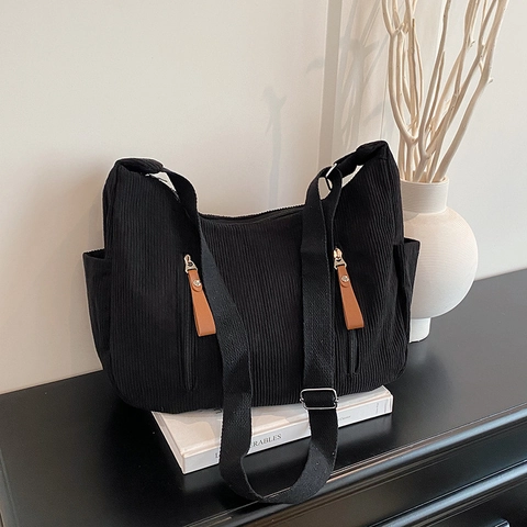 Bolso de Hombro de Pana para Mujer Forma de Dumpling Gran Capacidad Color Sólido Bolso Bandolera Casual Con Correa Ajustable