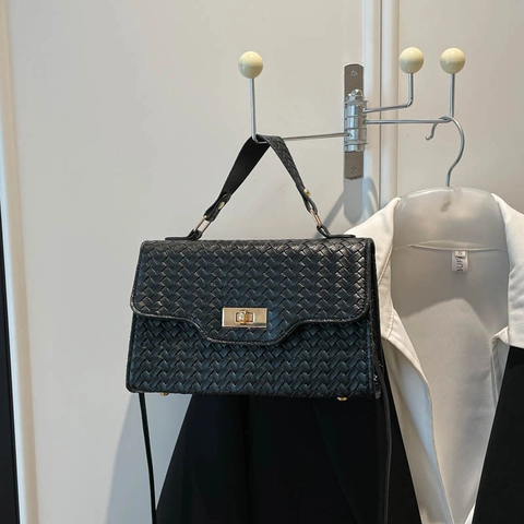 Women Woven PU Leather Shoulder Bag Fashion Gold Lock Handbag Retro Solid Color Crossbody Square Bag for Daily Work