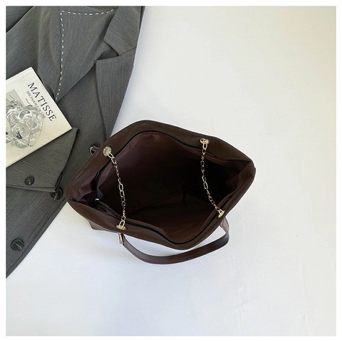 Grand Sac Fourre-Tout En Cuir PU Mat Avec Chaîne Dorée Et Pendentif Cerf Sac À Main Rétro Minimaliste Pour Femmes