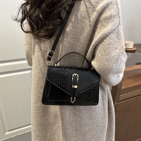 Sac Bandoulière Vintage en Cuir PU à Motif Crocodile pour Femme Petit Sac à Main Carré Mode Avec Pendentif en Perles de Bois