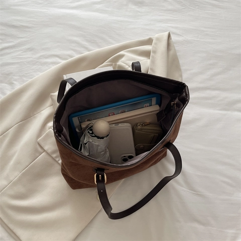 Damen Tote Bag Große Kapazität Cord Wildleder Textur Verstellbarer Riemen Minimalistische Vintage Pendeln Schultertasche