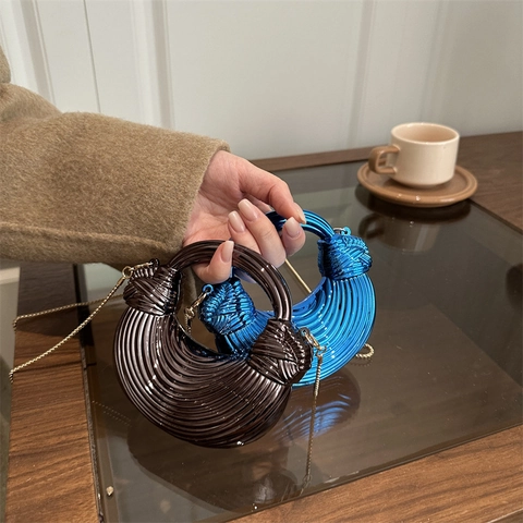 Metallic PU Crescent Bag Round Handle Ribbed Texture Mini Crossbody Handbag With Chain Strap Fashion Evening Clutch