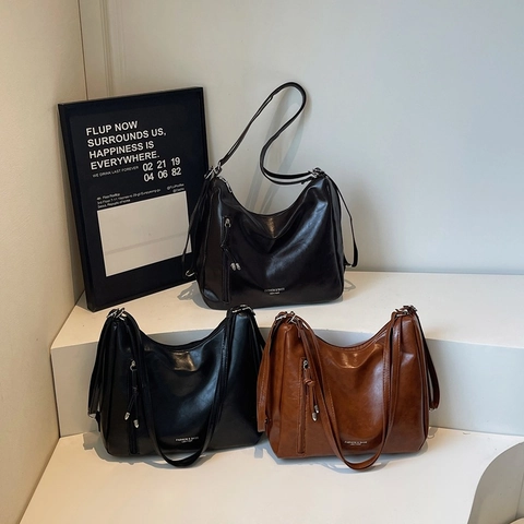Large Capacity Retro Faux Leather Tote Bag For Women Solid Color Shoulder Bag With Tassel Detail Zipper Commuter Handbag