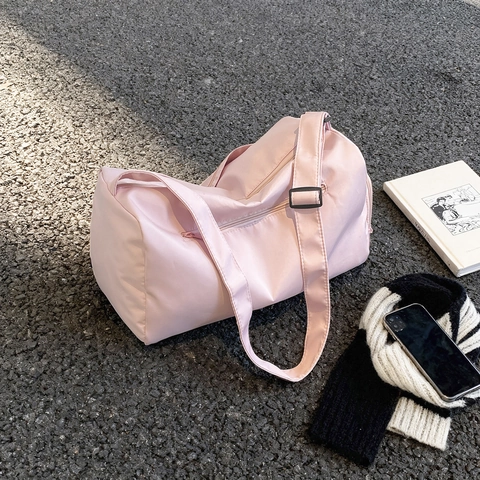 Women Large Capacity Gym Bag Lightweight PU Nylon Travel Duffel Dry Wet Separation Minimalist Crossbody Shoulder Bag