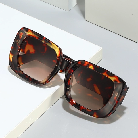 Square Sunglasses PC Frame UV400 Protection Oversized Gradient Retro Vintage Fashion For Women Men Outdoor Travel