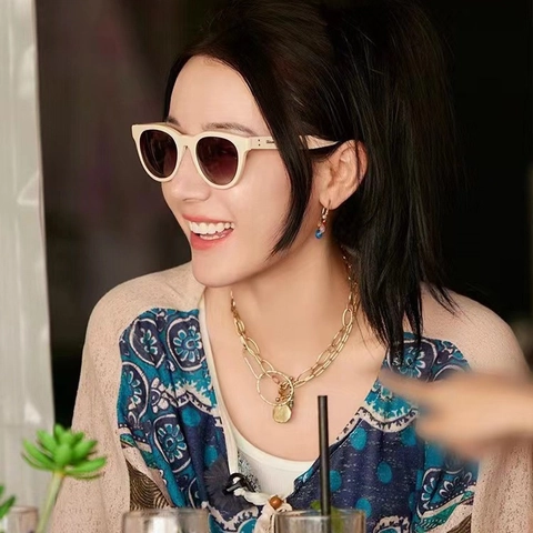 Vintage Rundem Rahmen Sonnenbrille PC UV400 Schutz Metallnieten Retro Mode Brillen Für Damen Herren Unisex